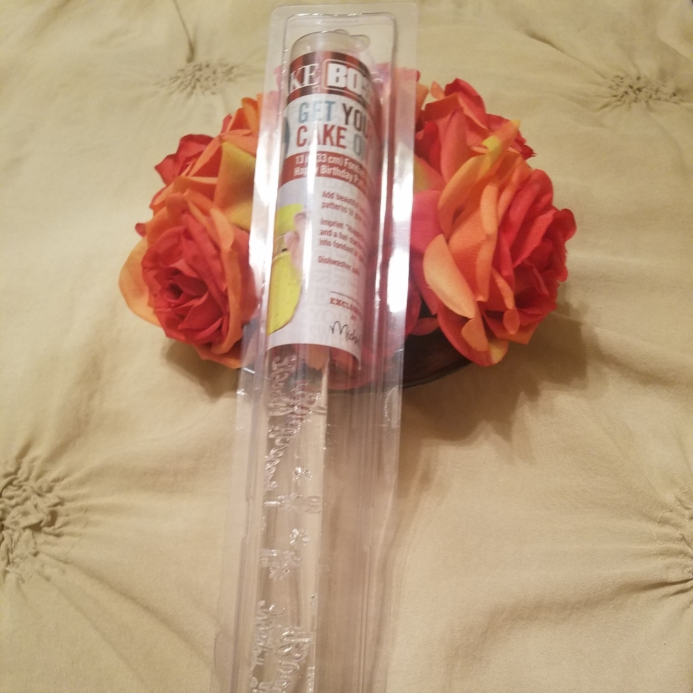 Cake Boss Rolling Pin - Happy Birthday